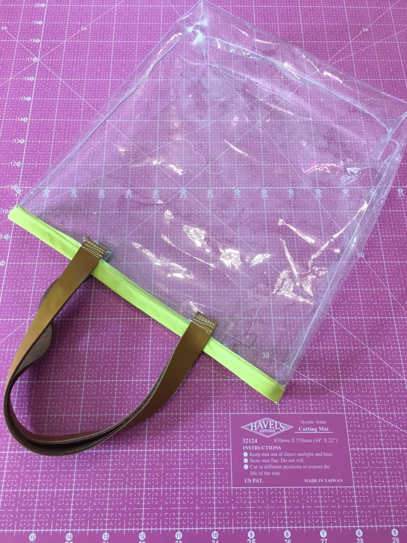 Clear Glitter Vinyl | TPU See-Through Vinyl for Bag Making - Image 9